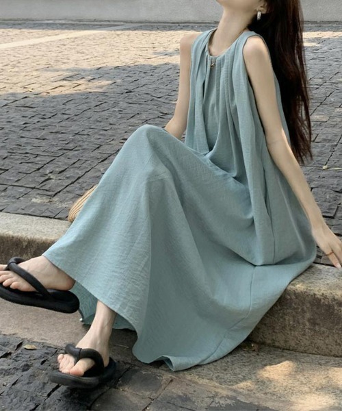 mielu(ミエル)の「Aラインリラックスロングワンピース(ワンピース・レディース・ミント/ブラック・LARGE/MEDIUM)」の11枚目の写真