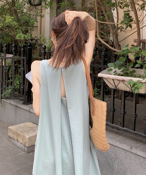 mielu(ミエル)の「Aラインリラックスロングワンピース(ワンピース・レディース・ミント/ブラック・LARGE/MEDIUM)」の4枚目の写真