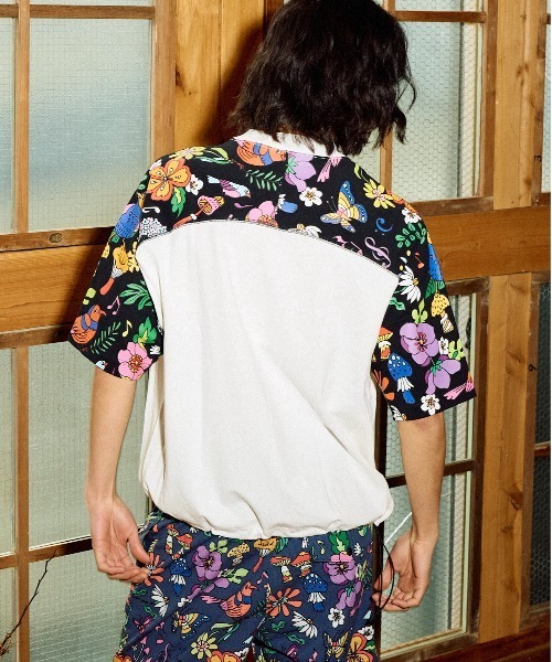 go slow caravan(ゴースローキャラバン)の「RAY綿 アクティブパターン切替ハッピーフラワー PKT TEE(Tシャツ/カットソー・メンズ・ブラック/ホワイト・MEDIUM/LARGE/X-LARGE)」の4枚目の写真