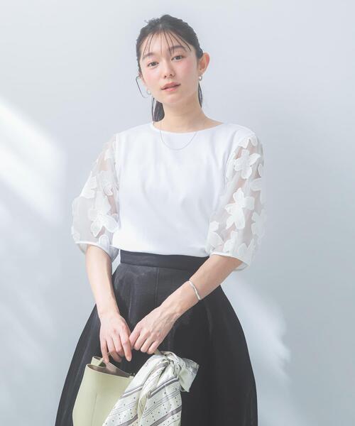 URBAN RESEARCH ROSSO WOMEN(アーバンリサーチ ロッソ)の「『WEB/一部店舗限定』フラワードッキングカットソー(Tシャツ/カットソー・レディース・イエロー/ホワイト/ブラック/グレー・FREE)」の12枚目の写真