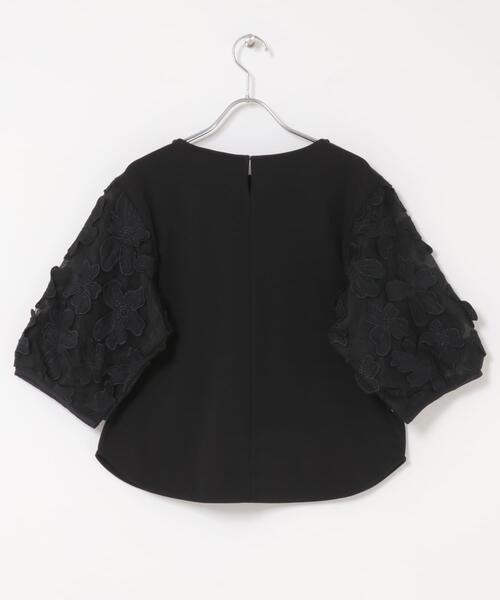 URBAN RESEARCH ROSSO WOMEN(アーバンリサーチ ロッソ)の「『WEB/一部店舗限定』フラワードッキングカットソー(Tシャツ/カットソー・レディース・イエロー/ホワイト/ブラック/グレー・FREE)」の21枚目の写真