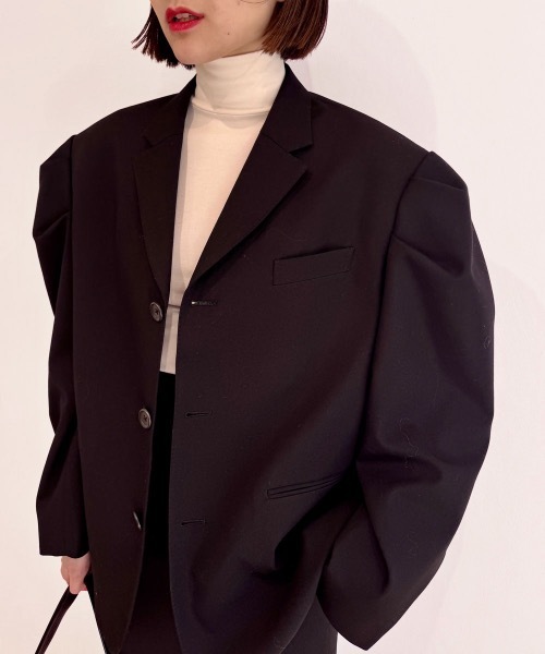 HOLIDAY(ホリデイ)の「WOOL TWILL PUFF JACKET ウールツイルパフジャケット(テーラードジャケット・レディース・ブラック・ONE SIZE)」の16枚目の写真