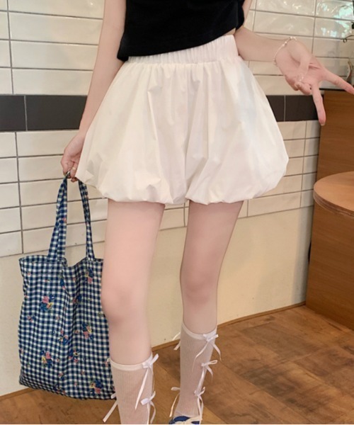 Vipoa(ヴィポア)の「バルーンデザインショートパンツ(その他パンツ・レディース・ブラック/ホワイト・FREE)」の6枚目の写真