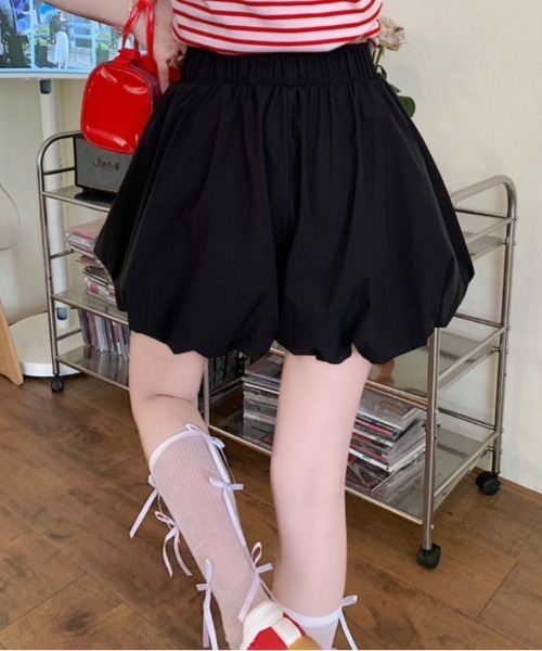 Vipoa(ヴィポア)の「バルーンデザインショートパンツ(その他パンツ・レディース・ブラック/ホワイト・FREE)」の21枚目の写真