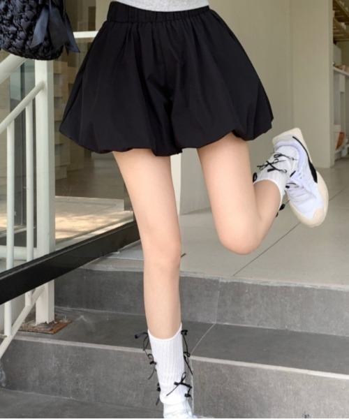 Vipoa(ヴィポア)の「バルーンデザインショートパンツ(その他パンツ・レディース・ブラック/ホワイト・FREE)」の14枚目の写真