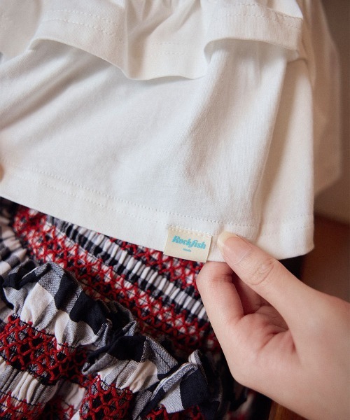 ROCKFISH WEATHERWEAR(ロックフィッシュウェザーウェア)の「SHIRRING TSHIRT(Tシャツ/カットソー・レディース・アイボリー/ブラック/ブルー・S/M)」の7枚目の写真