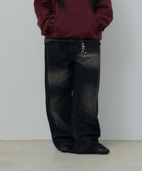 DESIRED(デシレッド)の「ウォッシングワイドデニム-FASK2301B03(デニムパンツ・レディース・ブラック・MEDIUM/LARGE/X-LARGE)」の3枚目の写真