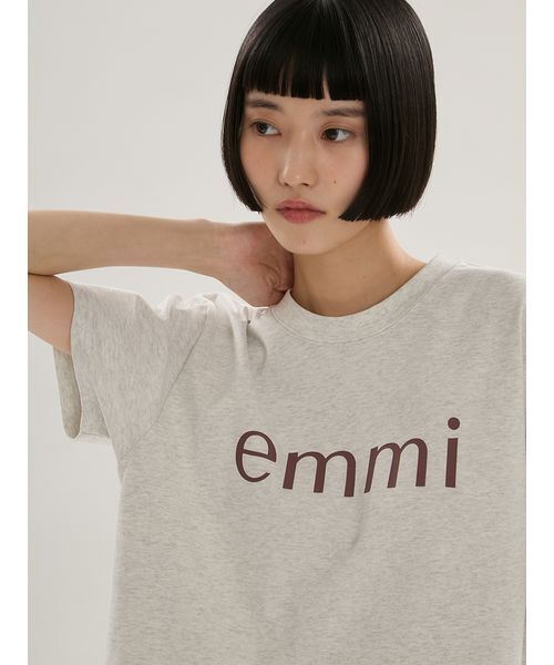emmi（エミ）の「ベーシックemmiロゴTシャツ（Tシャツ/カットソー・レディース・ライトグレー/ホワイト/ピンク/ベージュ/チャコールグレー・F）」の15枚目の写真