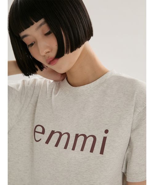 emmi（エミ）の「ベーシックemmiロゴTシャツ（Tシャツ/カットソー・レディース・ライトグレー/ホワイト/ピンク/ベージュ/チャコールグレー・F）」の12枚目の写真