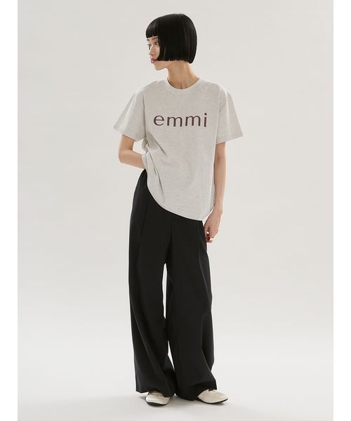 emmi（エミ）の「ベーシックemmiロゴTシャツ（Tシャツ/カットソー・レディース・ライトグレー/ホワイト/ピンク/ベージュ/チャコールグレー・F）」の9枚目の写真