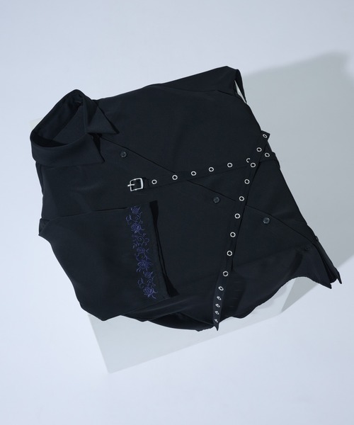 Ellno de Mavie(エルノデメヴィ)の「ハトメホソベルトツキローズ刺繍シャツ(シャツ/ブラウス・レディース・ブラック/オフホワイト/ブルーグレー・FREE)」の21枚目の写真
