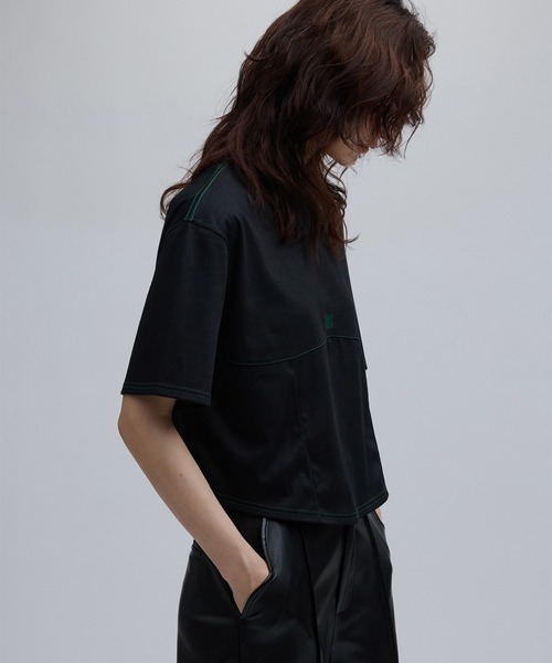 Ameri(アメリ)の「BACK OPEN SHINE TEE(Tシャツ/カットソー・レディース・ブラック/アイボリー・FREE)」の4枚目の写真