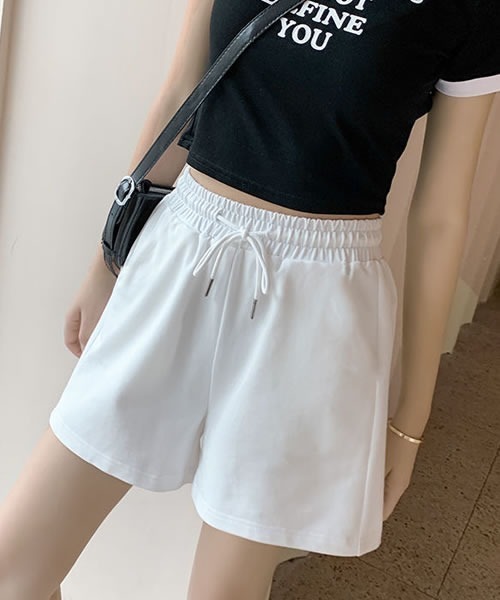 Pittok(ピットク)の「ワンマイルルームウエア ショートパンツ(スウェットパンツ・レディース・ブラック/グレー/ホワイト・LARGE/MEDIUM)」の2枚目の写真