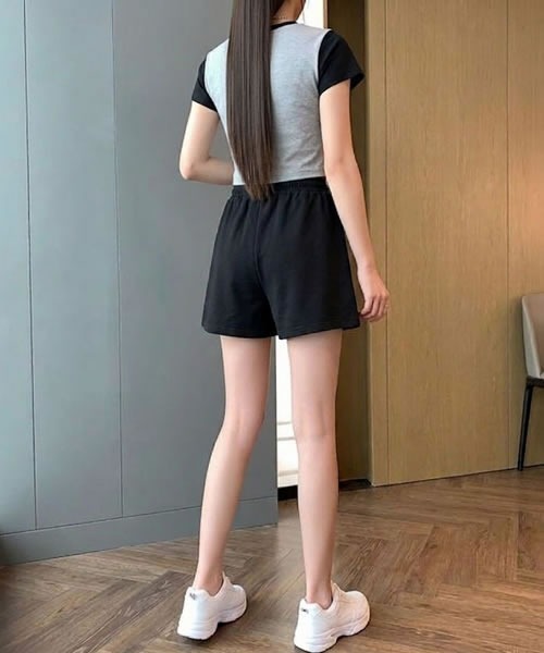 Pittok(ピットク)の「ワンマイルルームウエア ショートパンツ(スウェットパンツ・レディース・ブラック/グレー/ホワイト・LARGE/MEDIUM)」の10枚目の写真