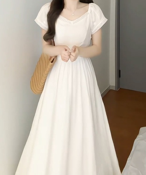 LUCPY(ラクピー)の「フレアスリーブワンピース(ワンピース・レディース・ホワイト・X-LARGE/LARGE/MEDIUM/SMALL)」の3枚目の写真