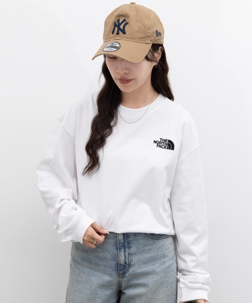THE NORTH FACE(ザノースフェイス)の「THE NORTH FACE(ザ・ノースフェイス)/ESSENTIAL L/S R/TEE(Tシャツ/カットソー・レディース・ホワイト系その他/ブラック系その他・M/L/XL)」の4枚目の写真