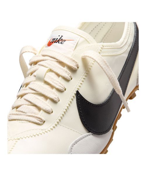 NIKE（ナイキ）の「【NIKE】W MOON SHOE OG（スニーカー・レディース・オフホワイト・24/25.5/24.5/23.5/23/25）」の5枚目の写真