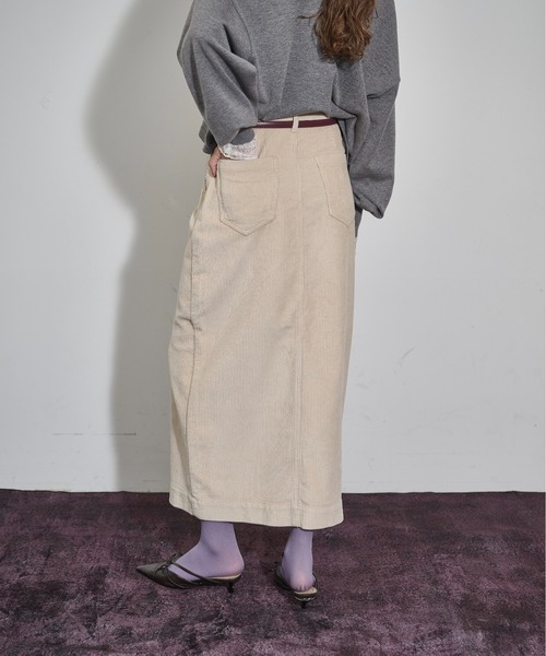 THE YOn(ザヨン)の「コーデュロイタックナロースカート(スカート・レディース・ブラウン/プラム/クリーム・M/S)」の21枚目の写真