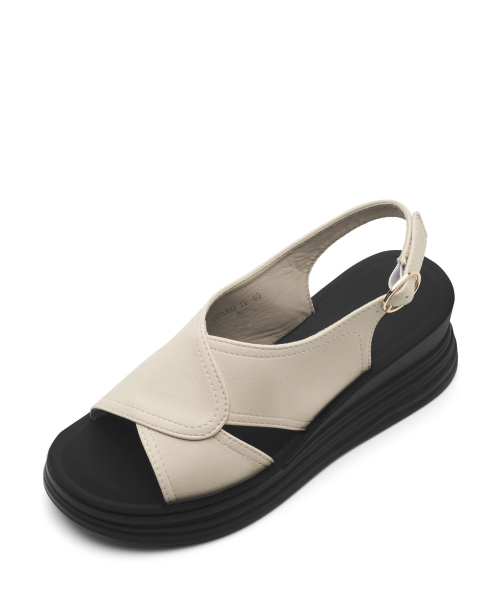 SPUR（シュプール）の「ノバモダンストラップサンダル ストラップサンダル 6.5cm -WS9050 (2カラー)（サンダル・レディース・ブラック/アイボリー・22.5cm/23cm/23.5cm/24cm/24.5cm/25cm）」の12枚目の写真