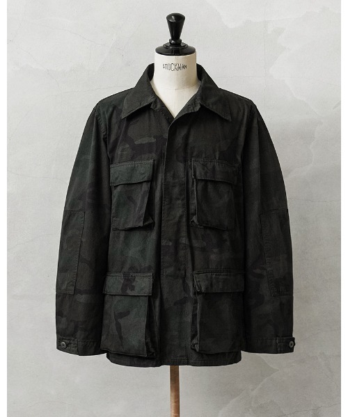 MILITARY(ミリタリー)の「実物 新品 デッドストック 米軍 BDU WOODLAND CAMO ジャケット 前期型 ノンリップ BLACK染め(ミリタリージャケット・メンズ・ブラック系その他・S-Regular)」の1枚目の写真