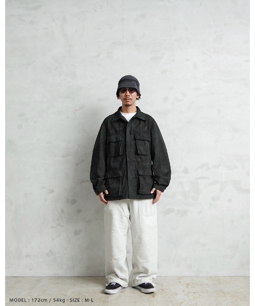 MILITARY(ミリタリー)の「実物 新品 デッドストック 米軍 BDU WOODLAND CAMO ジャケット 前期型 ノンリップ BLACK染め(ミリタリージャケット・メンズ・ブラック系その他・S-Regular)」の12枚目の写真