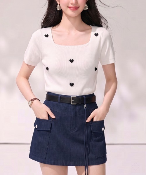 LUCPY(ラクピー)の「ハートモチーフスクエアネックリブニットトップス(その他トップス・レディース・ホワイト・FREE)」の3枚目の写真