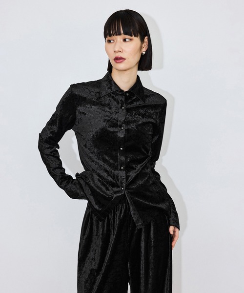 ADAM ET ROPE'(アダムエロペ)の「クラッシュベロアシャツ/セットアップ対応(シャツ/ブラウス・レディース・ブラック/グレー・FREE)」の6枚目の写真