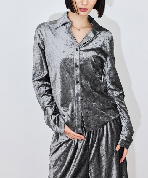 ADAM ET ROPE'(アダムエロペ)の「クラッシュベロアシャツ/セットアップ対応(シャツ/ブラウス・レディース・ブラック/グレー・FREE)」の10枚目の写真