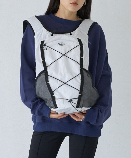 COLONY 2139（コロニートゥーワンスリーナイン）の「【UNISEX/新色追加/超軽量】撥水リップドロストバックパック（バックパック/リュック・レディース・ホワイト/ブラック/ブルー/ブラウン・FREE）」の12枚目の写真