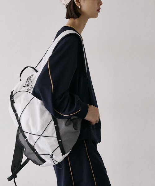 COLONY 2139（コロニートゥーワンスリーナイン）の「【UNISEX/新色追加/超軽量】撥水リップドロストバックパック（バックパック/リュック・レディース・ホワイト/ブラック/ブルー/ブラウン・FREE）」の22枚目の写真