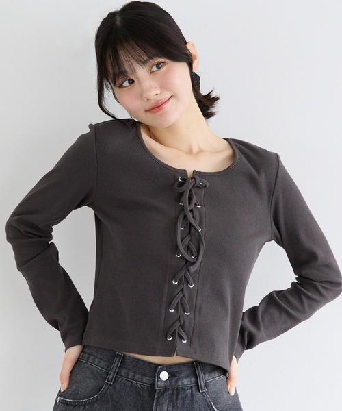 coca(coca)(コカ)の「ユース リブレースアップトップス(Tシャツ/カットソー・レディース・チャコール/グレー・M/L/S)」の2枚目の写真