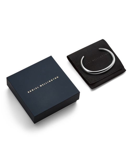 Daniel Wellington(ダニエルウェリントン)の「Flow Cuff 8.0mm ローズゴールド/ゴールド/シルバー(バングル/リストバンド・レディース・イエローゴールド/ピンクゴールド/シルバー・15.5cm/16.5cm/17.5cm/18.5cm)」の8枚目の写真
