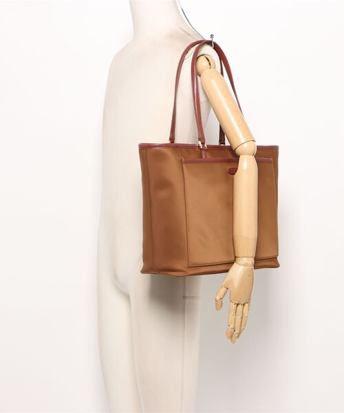 COLE HAAN（コールハーン）の「ザ エリーゼ ナイロン トート womens（トートバッグ・レディース・ブラウン・OSFA）」の8枚目の写真