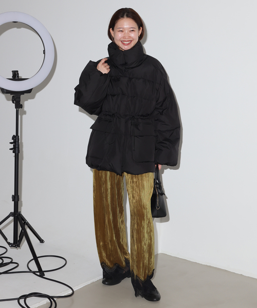 SLOBE IENA(スローブイエナ)の「パウダータフタ撥水リバーシブルアウター(ダウンジャケット/コート・レディース・ブラック/ベージュ/ブラウン・38/36)」の4枚目の写真