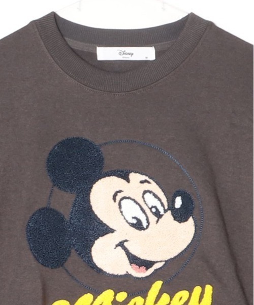 Disney(ディズニー)の「【DISNEY/ディズニー】ミッキー・ミニー・ドナルド・デイジー キャラクター サガラ刺繍 裏毛クルーネックスウェット(WIDEシルエット)(スウェット・レディース・パープル/スミクロ/オートミール/ライトピンク・LARGE/MEDIUM)」の15枚目の写真