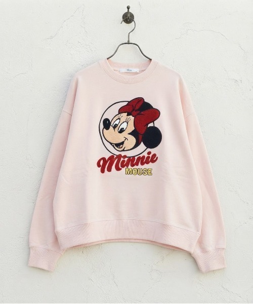 Disney(ディズニー)の「【DISNEY/ディズニー】ミッキー・ミニー・ドナルド・デイジー キャラクター サガラ刺繍 裏毛クルーネックスウェット(WIDEシルエット)(スウェット・レディース・パープル/スミクロ/オートミール/ライトピンク・LARGE/MEDIUM)」の13枚目の写真
