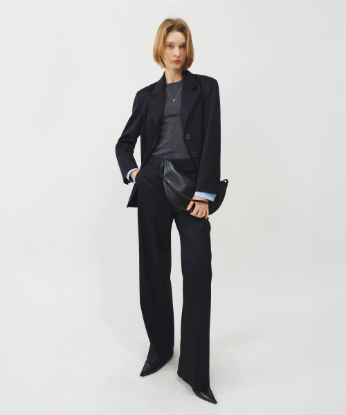 LOOKAST(ルックキャスト)の「ウールツーウェイシグネチャーカフスブレザー_ネイビー / WOOL TWO-WAY SIGNATURE CUFFS BLAZER_NAVY(テーラードジャケット・レディース・ネイビー・MEDIUM/SMALL)」の2枚目の写真
