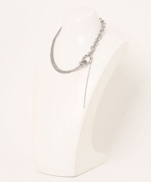 JUSTINE CLENQUET（ジュスティーヌクランケ）の「JUSTINE CLENQUET/ジュスティーヌ・クランケ/AYA NECKLACE（ネックレス・レディース・ブラック系その他2・F）」の2枚目の写真