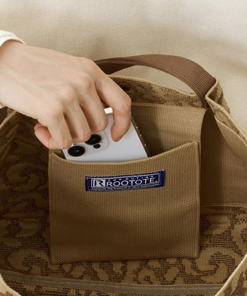 ROOTOTE（ルートート）の「ルートート / トートバッグ レオパード柄 ヒョウ柄 ニット B5 軽量 自立 手洗い可 LT.デリ.レオ-A（トートバッグ・レディース・ベージュ/その他1・FREE）」の11枚目の写真
