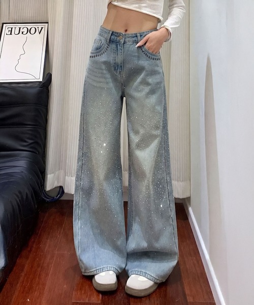 BLoomMe(ブルームミー)の「きらめきを散りばめた、ラインストーンワイドデニムパンツ(デニムパンツ・レディース・ネイビー・M)」の4枚目の写真