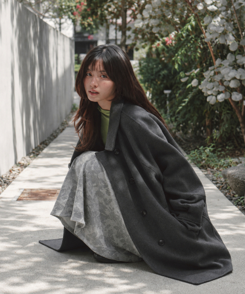 RONRON(ロンロン)の「COLLAR RIBBON POCKET HALF COAT CHARCOAL(ダッフルコート・レディース・その他・FREE)」の2枚目の写真