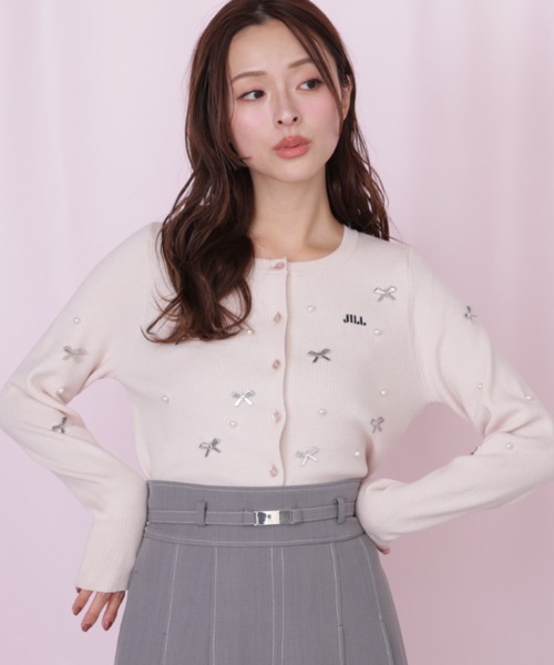 JILL by JILL STUART(ジルバイジルスチュアート)の「リボントッピングカーディガン(ニット/セーター・レディース・ピンク/ブラック/ホワイト・FREE)」の3枚目の写真