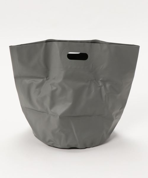 HIGHTIDE（ハイタイド）の「TARP BAG ROUND タープバッグ ラウンド 防水 折りたたみ M 35L（収納グッズ・レディース・ブラウン/レッド/ライトブルー/ブルー/ホワイト/オレンジ/イエロー/ブラック/アイボリー/カーキ/グレー/ベージュ/ネイビー/クリア・FREE）」の5枚目の写真