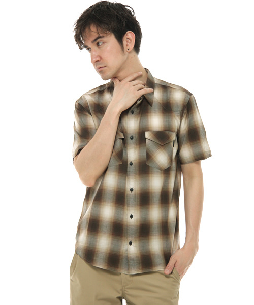 NANO universe（ナノユニバース）の「OMBRER SHIRT S/S　半袖シャツ（シャツ/ブラウス・メンズ・ブラウン/ブルー・MEDIUM/LARGE）」の3枚目の写真