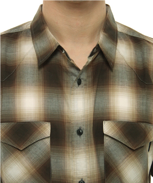 NANO universe（ナノユニバース）の「OMBRER SHIRT S/S　半袖シャツ（シャツ/ブラウス・メンズ・ブラウン/ブルー・MEDIUM/LARGE）」の6枚目の写真