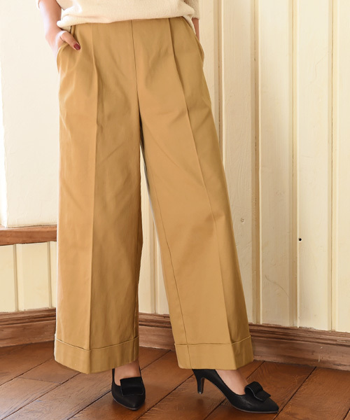 Luz Llena (philter)（ラズレナ　フィルター）の「ロールアップ・チノワイドパンツ（チノパンツ・レディース・ベージュ/ネイビー・MEDIUM）」の2枚目の写真