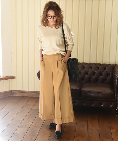 Luz Llena (philter)（ラズレナ　フィルター）の「ロールアップ・チノワイドパンツ（チノパンツ・レディース・ベージュ/ネイビー・MEDIUM）」の3枚目の写真