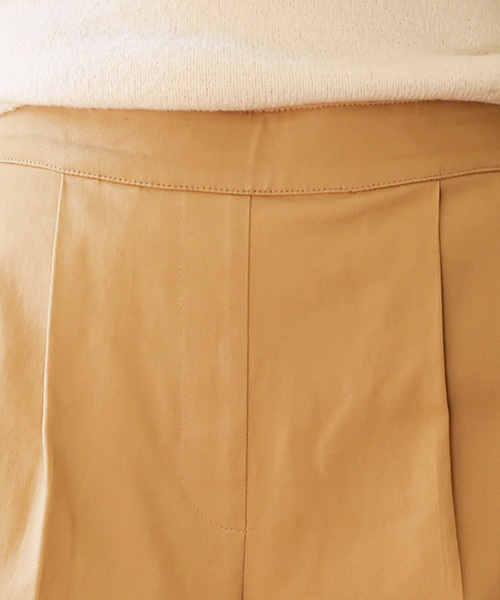 Luz Llena (philter)（ラズレナ　フィルター）の「ロールアップ・チノワイドパンツ（チノパンツ・レディース・ベージュ/ネイビー・MEDIUM）」の8枚目の写真