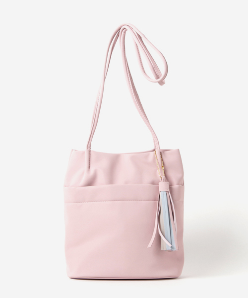 WEGO（ウィゴー）の「WEGO/MIXカラータッセルショルダーバッグ（ショルダーバッグ・レディース・キャメル/ピンク/サックスブルー/ブラック・FREE）」の16枚目の写真