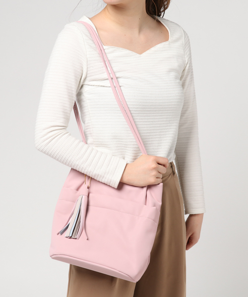 WEGO（ウィゴー）の「WEGO/MIXカラータッセルショルダーバッグ（ショルダーバッグ・レディース・キャメル/ピンク/サックスブルー/ブラック・FREE）」の13枚目の写真